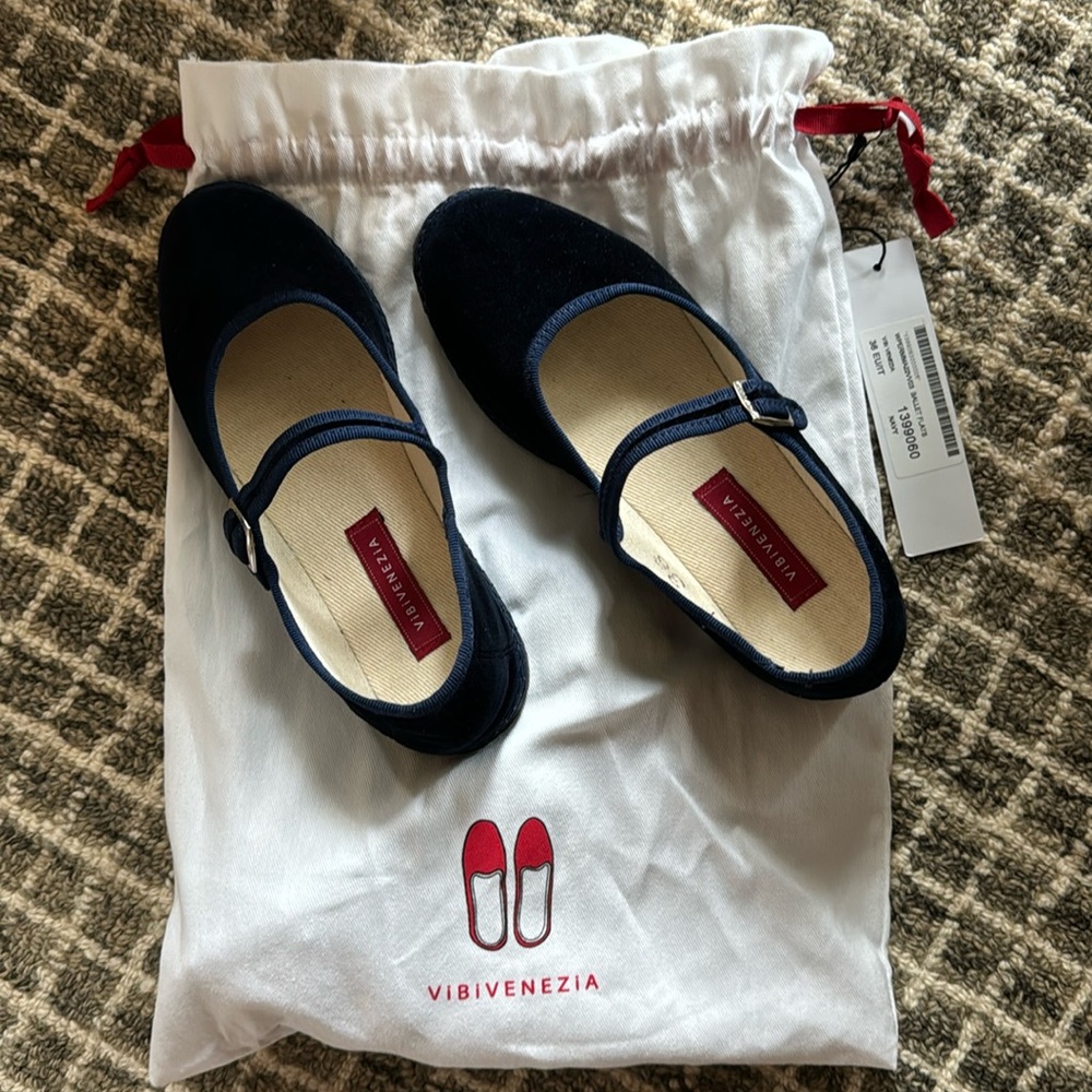 Vibi Venezia Ballet Flats